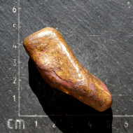 Meteorit surový
