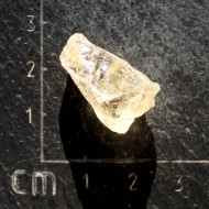 Skapolit surový (266)