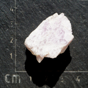 Kunzit surový (440)