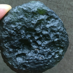 Vltavín surový (462)