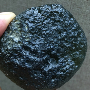 Vltavín surový (465)