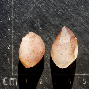 Křišťál s lepidokrocitem