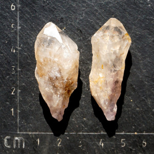 Kakoxenit surový (371)