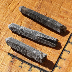 Záhněda surový krystal