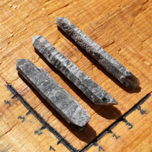 Záhněda surový krystal